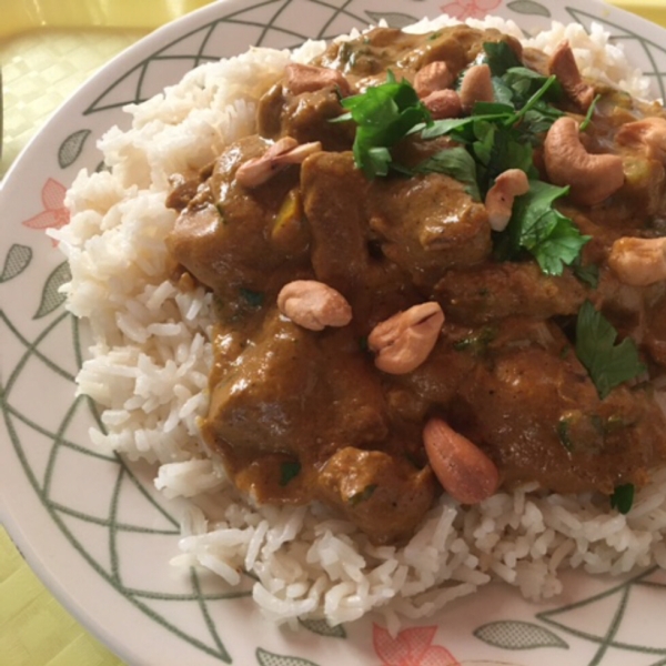 Creamy Cashew Chicken Curry