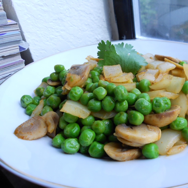 Ed's Secret Pea and Mushroom Salad