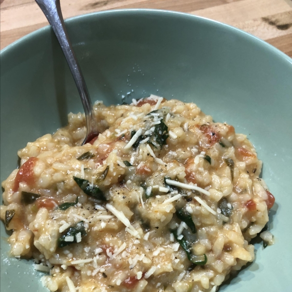 Instant Pot® Tomato-Spinach Risotto