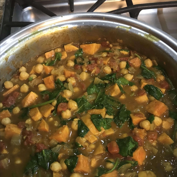 Vegan Sweet Potato Chickpea Curry