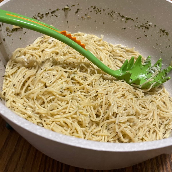 Garlic and Thai Basil Spaghetti