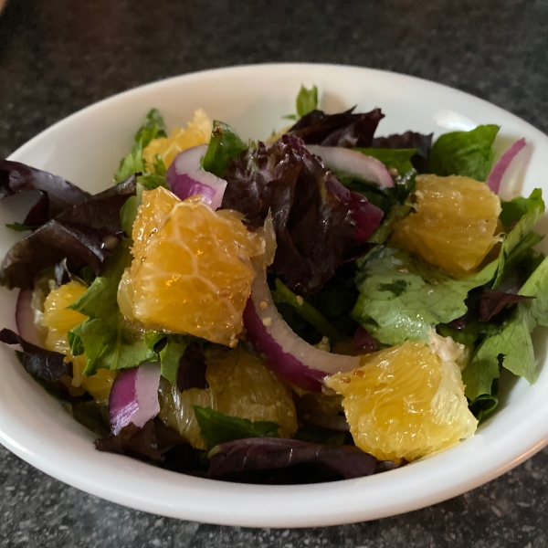 Orange, Walnut, Gorgonzola and Mixed Greens Salad with Fresh Citrus Vinaigrette