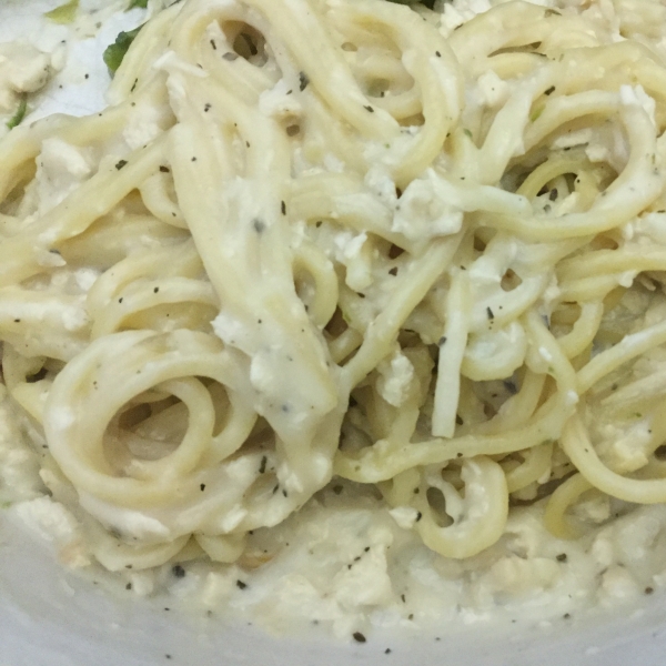 Chicken Spaghetti with White Sauce