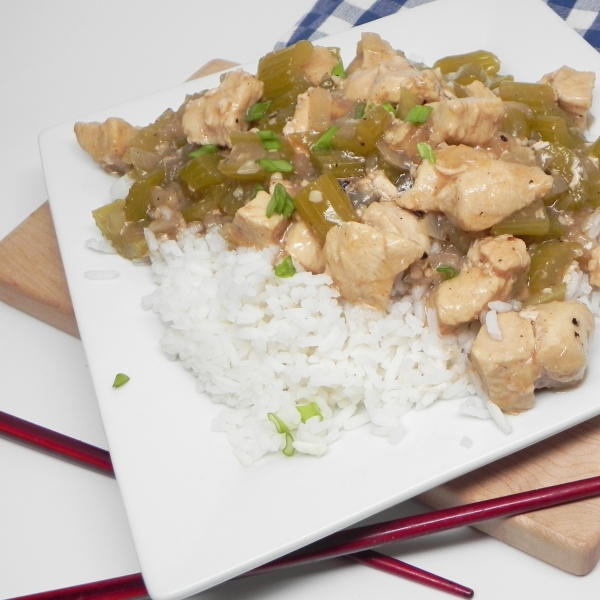 Instant Pot® Chinese Black Pepper Chicken with Celery