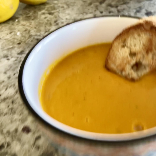 Curried Coconut-Carrot Soup