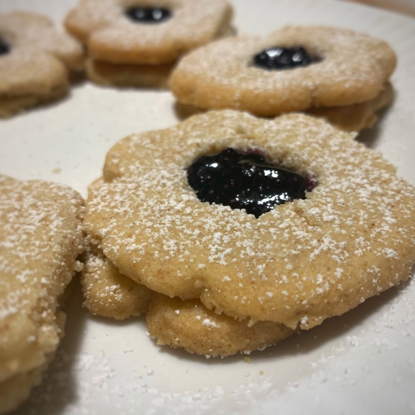 Linzer Tarts