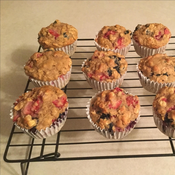 Whole Wheat Oatmeal Strawberry Blueberry Muffins