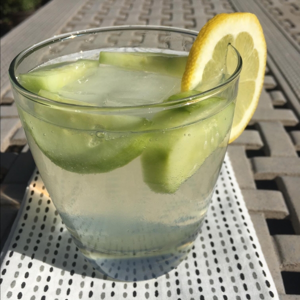 Refreshing Summer Cucumber Lemonade
