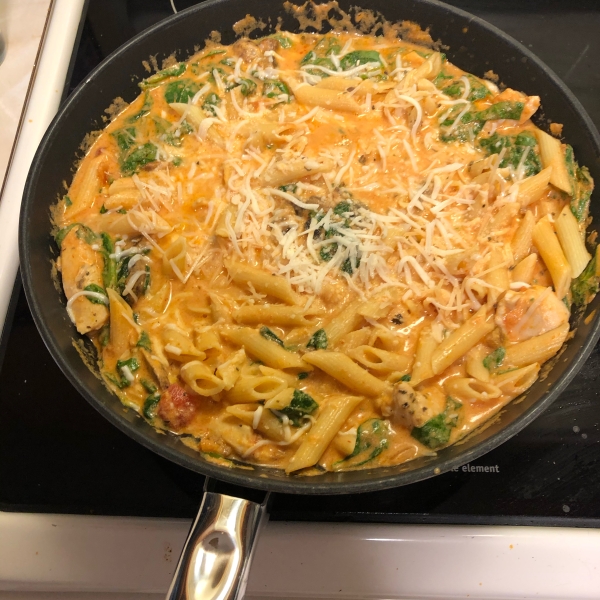 Creamy Rigatoni Florentine