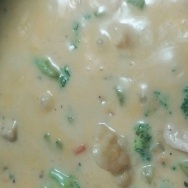 Creamy Broccoli-Chicken Soup