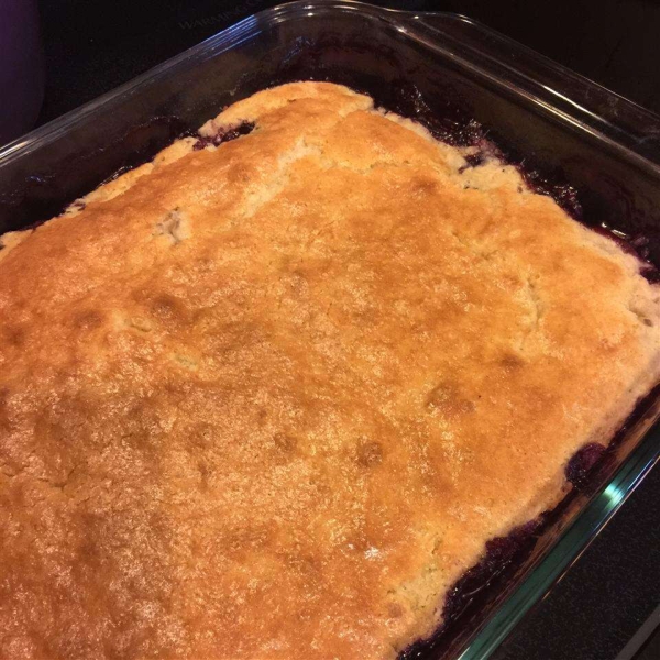 Mennonite Blueberry Cobbler