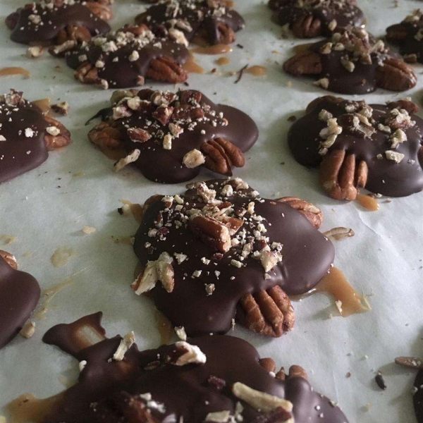 Chocolate Turtles (The Candy)