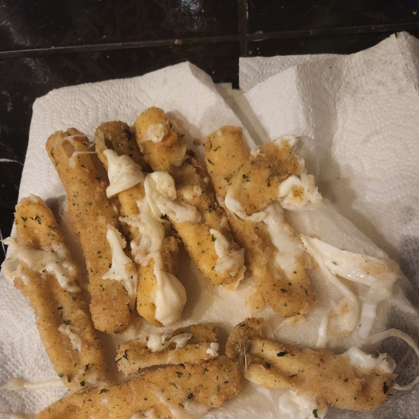 Fried Mozzarella Cheese Sticks