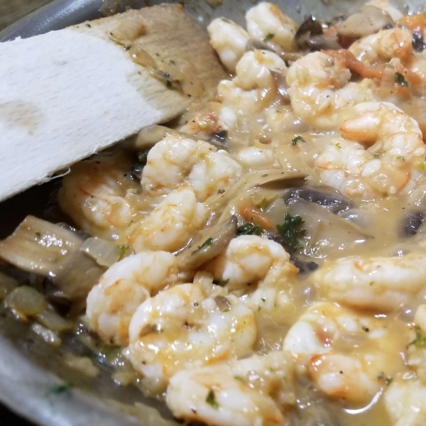 Garlic Shrimp Scampi with Mushrooms