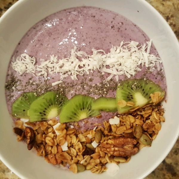 Overnight Oats Blueberry Smoothie Bowl