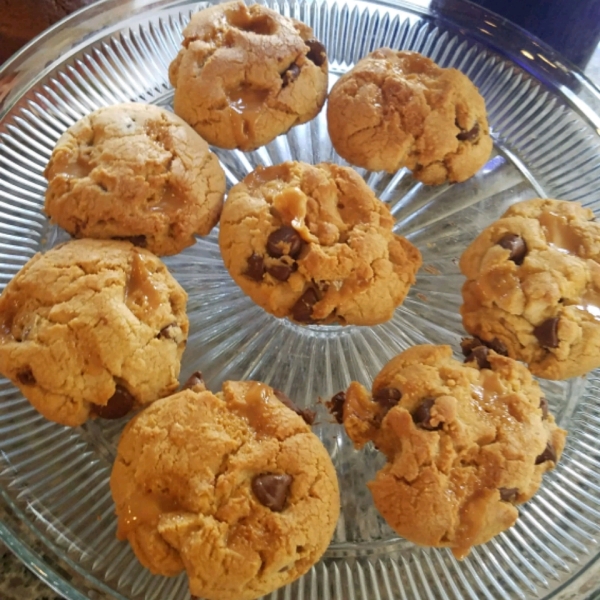 Salted Caramel Chocolate Chip Cookies