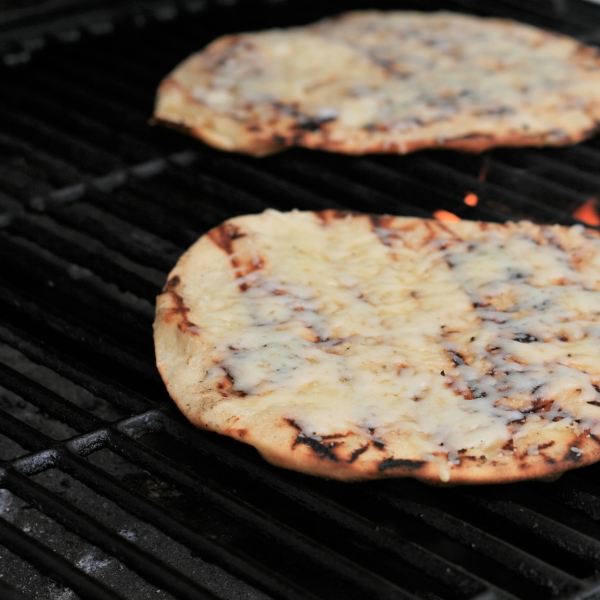 Grilled Cheesy Garlic Bread