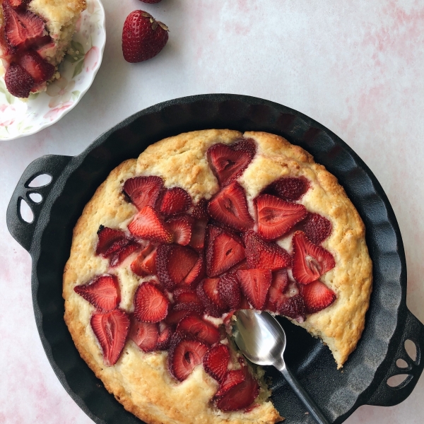 Strawberry Spoon Cake