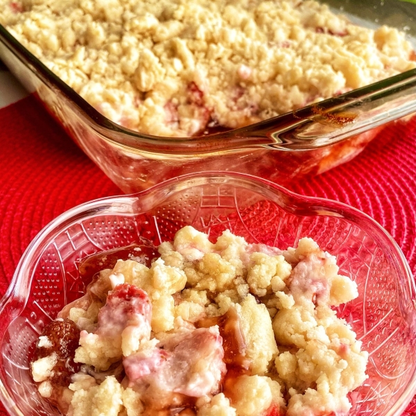 Strawberry Dump Cake