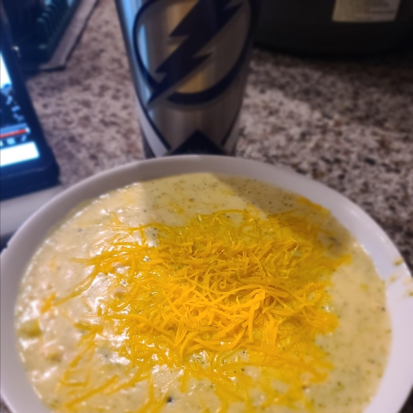 Cheese and Broccoli Chicken Soup