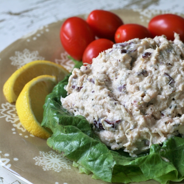 Mediterranean Tuna Salad