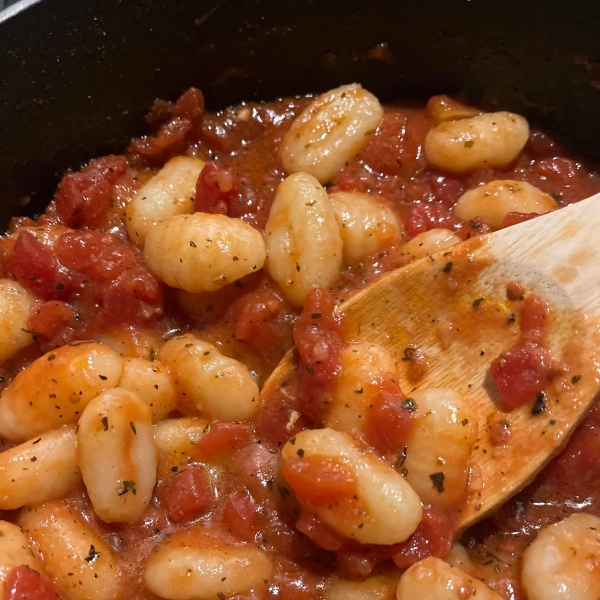 Easy Gnocchi with Tomato Sauce