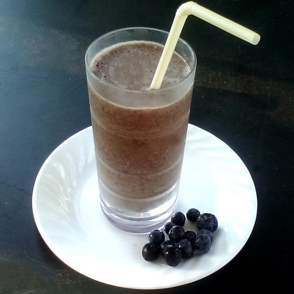 Blueberry Spinach Protein Smoothie