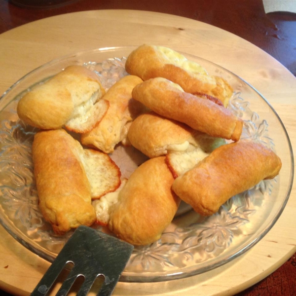 Easy Baked Mozzarella Sticks