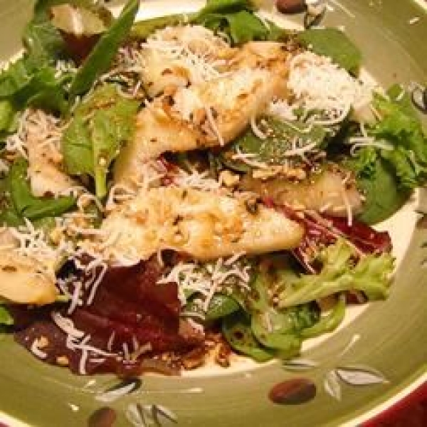 Speedy Pear and Pecan Salad