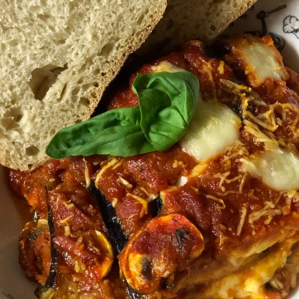 Italian Baked Eggplant with Parmesan (Parmigiana di Melanzane)