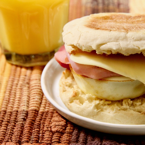 Ham, Egg, and Cheese Breakfast Sandwiches