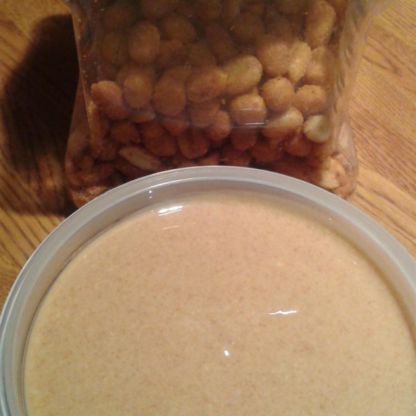 Homemade Peanut Butter