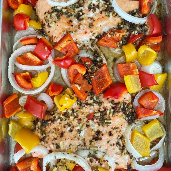 Sheet Pan Salmon and Bell Pepper Dinner