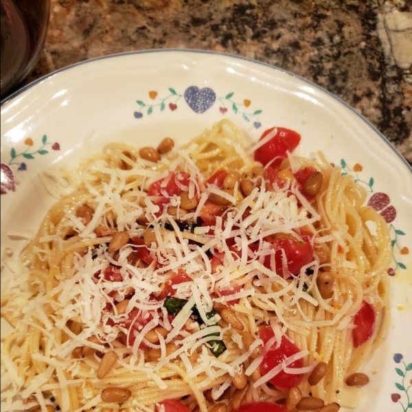 Italian Tomato Pasta Salad