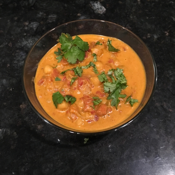 Chana Masala (Chickpeas and Tomatoes)