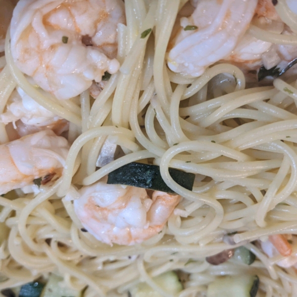 Lemony Garlic Shrimp with Pasta