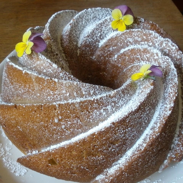 Aunt Maria's Pudding Cake