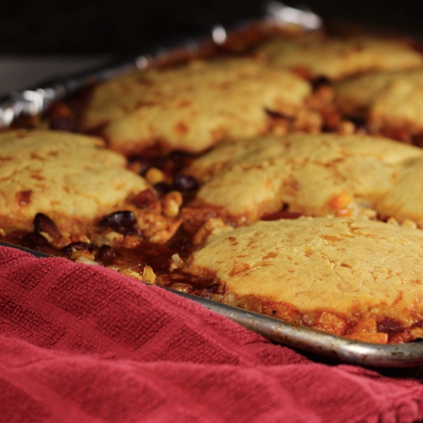 Sheet Pan Turkey Chili with Cornbread 