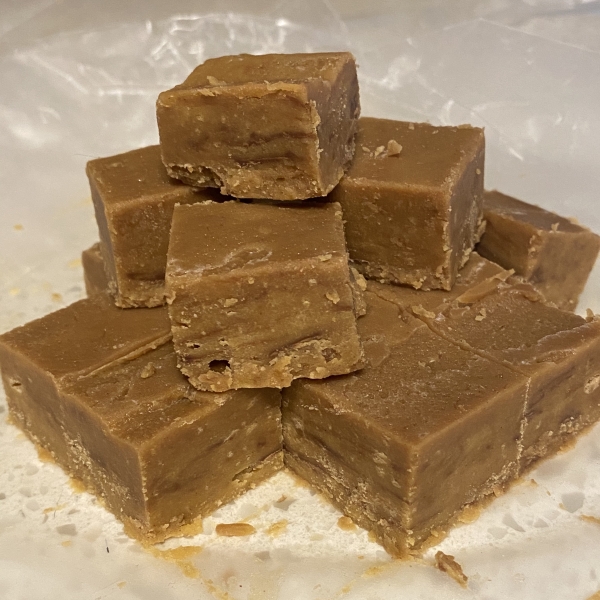 Easy Two-Ingredient Peanut Butter Fudge