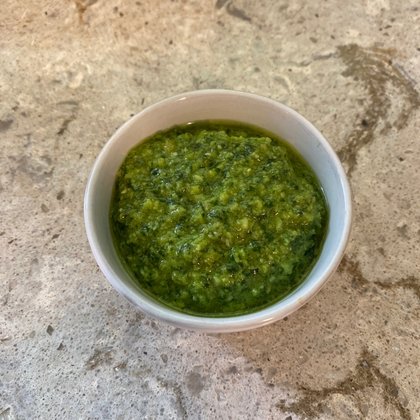 Simple Garlic and Basil Pesto