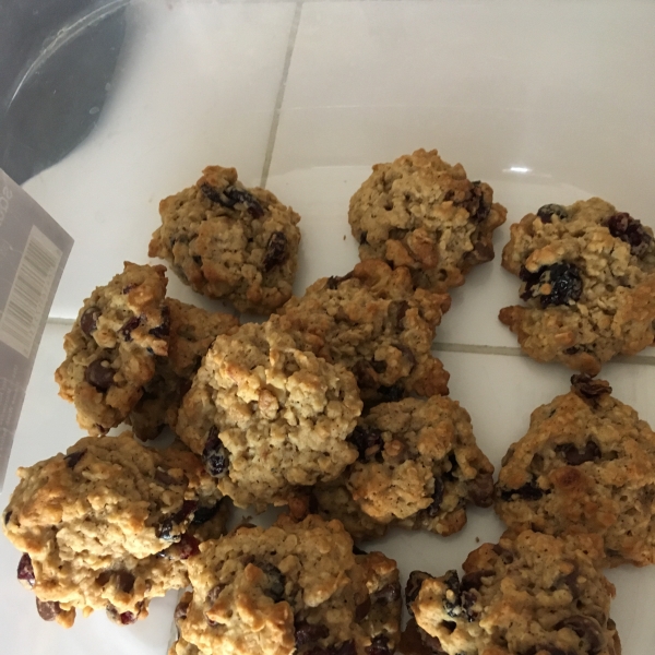 Oatmeal Dried Fruit Cookies