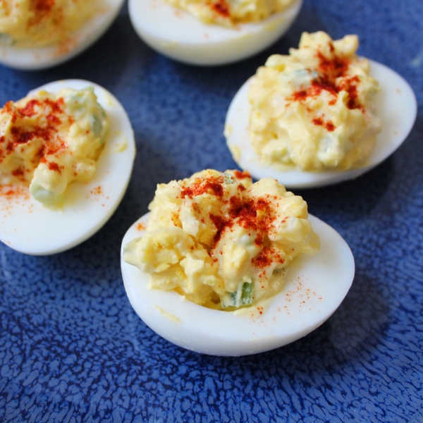 Di's Delicious Deluxe Deviled Eggs