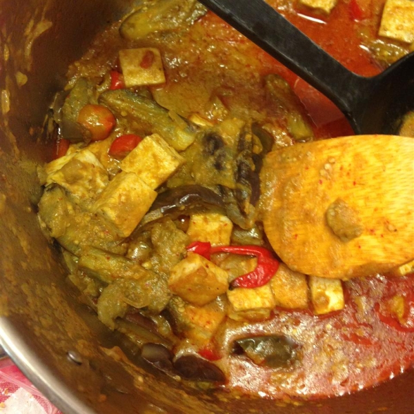 Thai Panang Curry with Baby Eggplants and Tofu