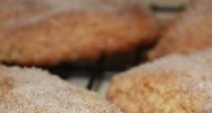 Apple Scones with Oats and Maple Syrup