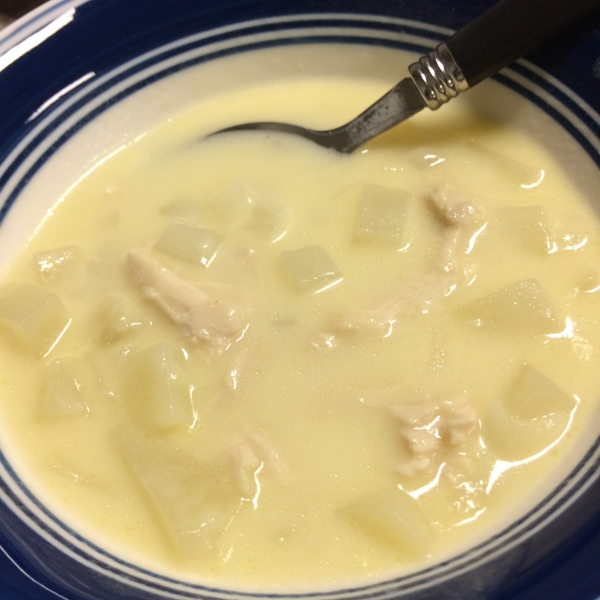 Cheesy Chicken and Potato Soup