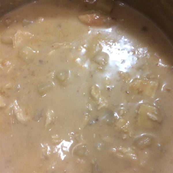 Cheesy Chicken and Potato Soup