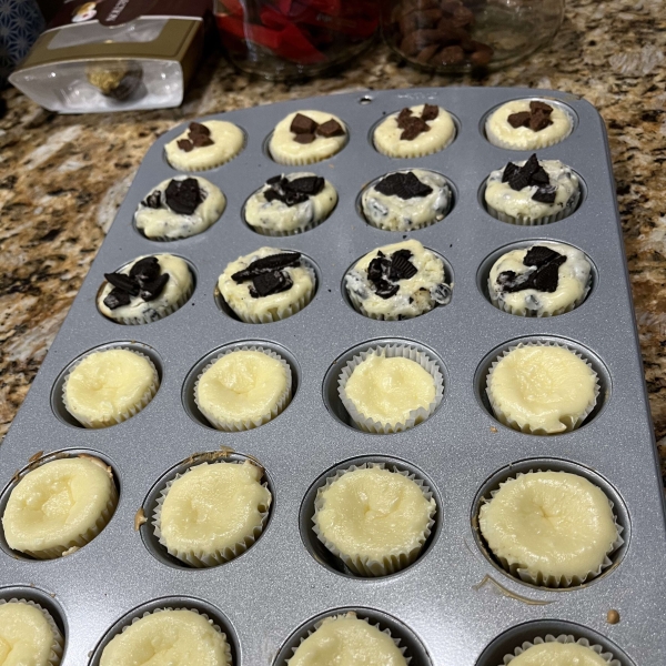 Mini Cheesecakes with Vanilla Wafers