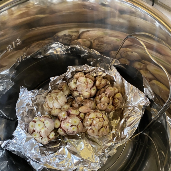 Instant Pot® Roasted Garlic