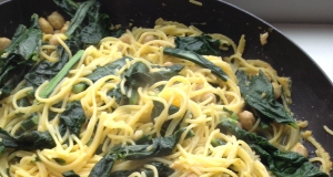 Easy Vegan Pasta with Kale and Chickpeas