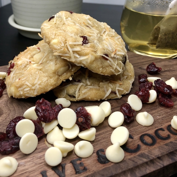 White Chocolate Macadamia Cranberry Dreams